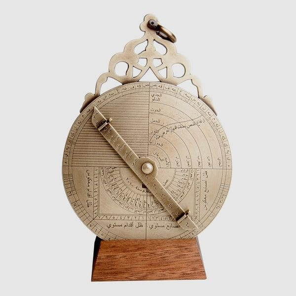 Hemisferium Eastern Astrolabe - CuriousMinds.co.uk