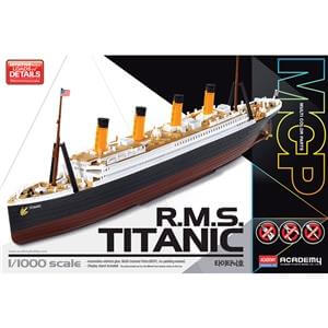 Academy R.M.S. Titanic 1:1000 - CuriousMinds.co.uk