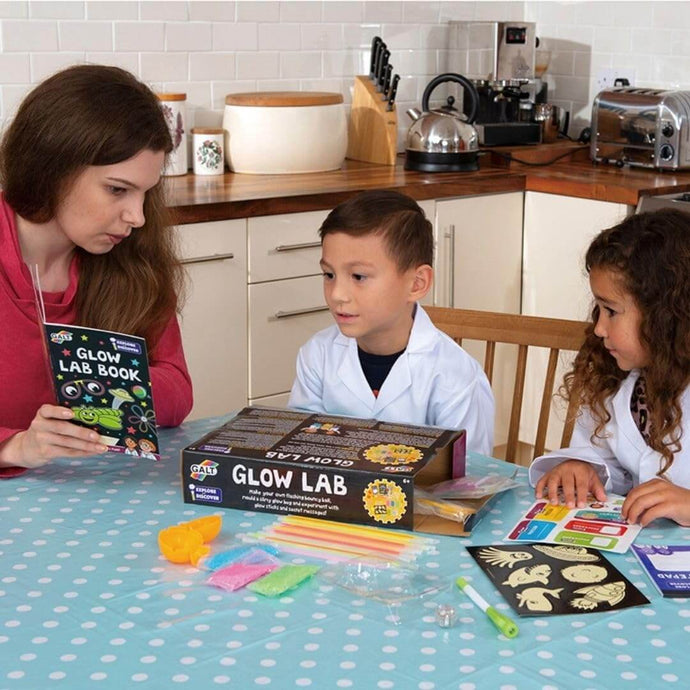 Galt Explore and Discover Glow Lab Experiment Kit for Ages 6 and Up ...