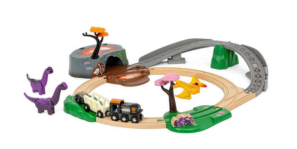 Adventure Train Set Brio World 36094 Dinosaur Adventure Train Set for Children Ages 3 & Up ...