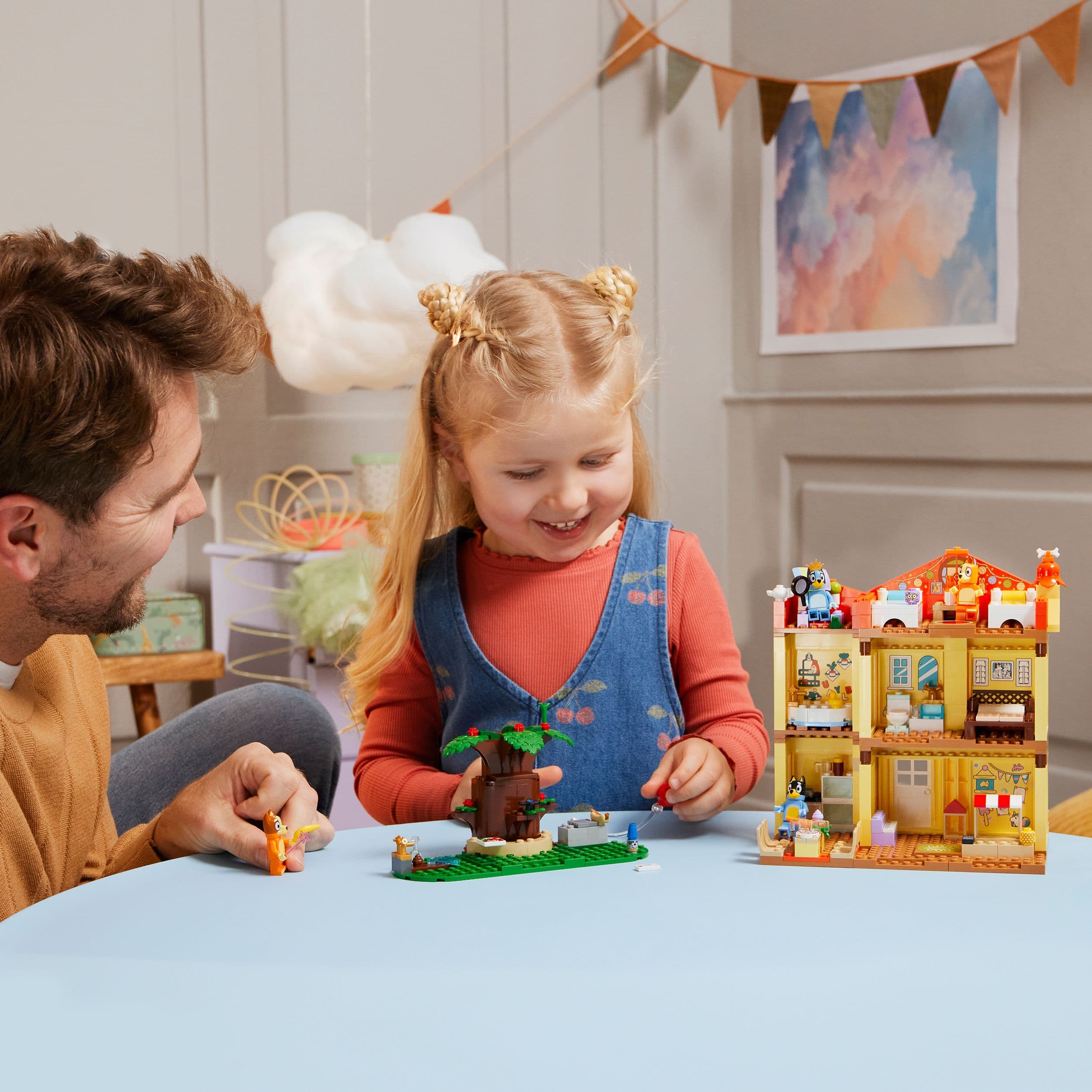 Lego Bluey 11203 Bluey's Family House Set for Children Aged 4 and Up ...