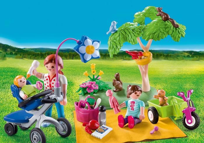 Playmobil Family Fun Family Picnic Carry Case - CuriousMinds.co.uk