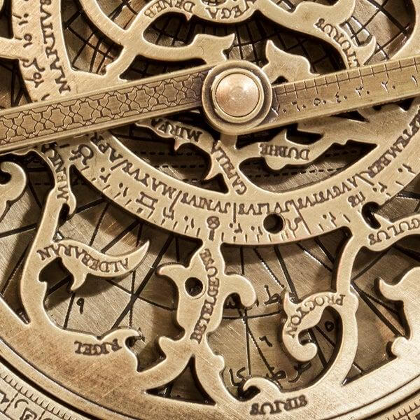 Hemisferium Eastern Astrolabe - CuriousMinds.co.uk